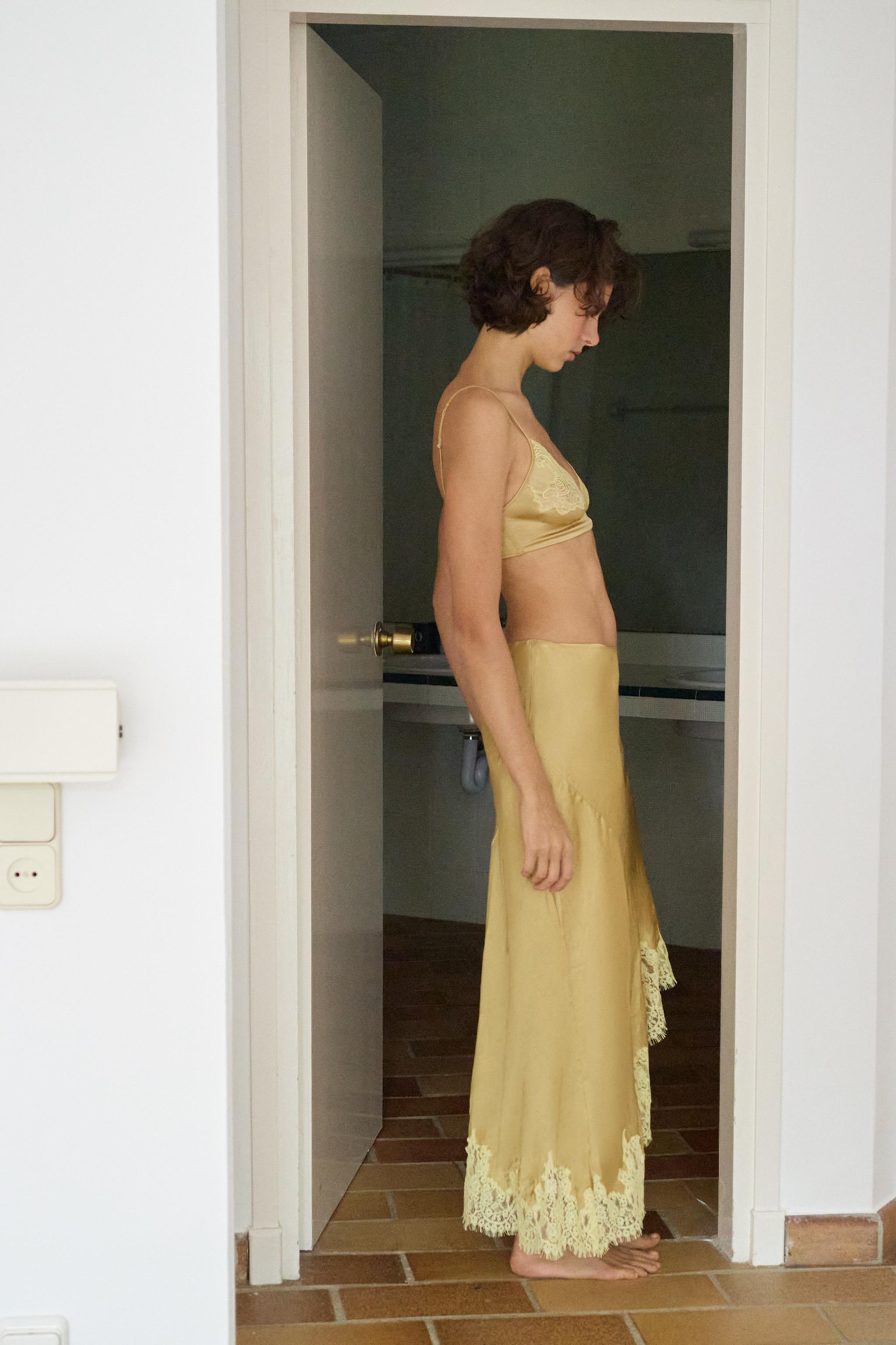 ASYMMETRIC SATIN LACE SKIRT